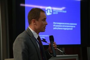Александр Тихоничев