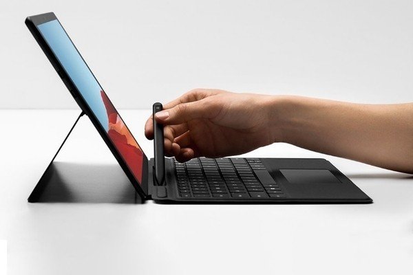 Планшет Microsoft Surface Pro X работает на «дизайнерском» чипе ARM