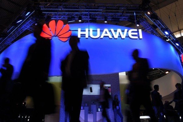 Германия оставила Huawei возможность участия в строительстве сетей 5G