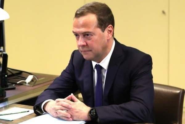 Дмитрий Медведев требует ускорить вывод новых решений на рынок за счет смягчения регулирования