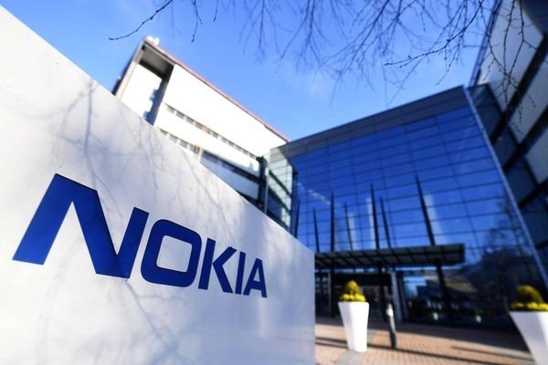Акции Nokia выросли после сообщений о планах по слиянию и продаже активов