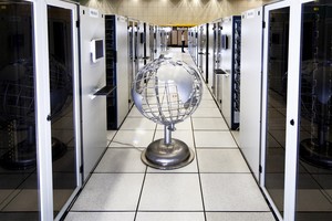 CERN уже предпринимает первые попытки интеграции облачных сервисов.