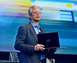 Дади Перлмуттер: «От ставших уже традиционными ноутбуков, планшетов и ультрабуков производители переходят к новым форм-факторам – трансформерам и слайдерам»; Источник: Intel