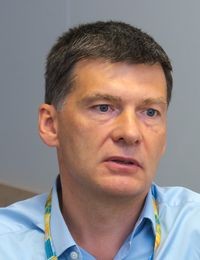 Дмитрий Конаш Intel 