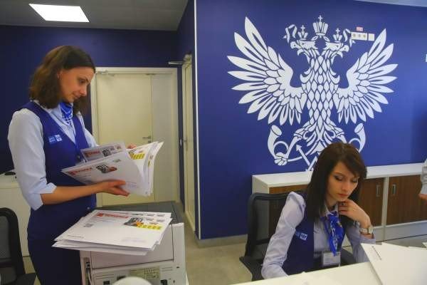 «Почта России» теперь предлагает доставку в пункты выдачи и постаматы